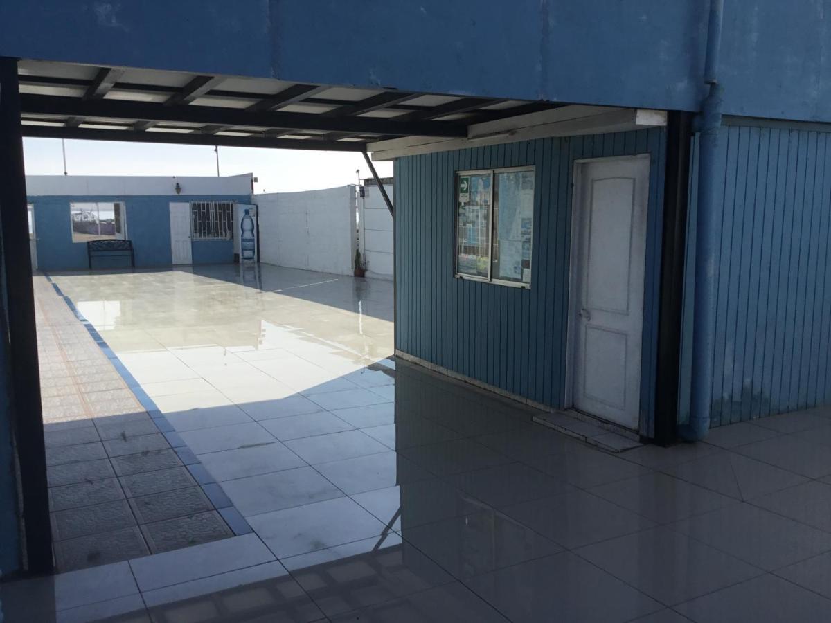 Hostal Playa Brava كالديرا المظهر الخارجي الصورة
