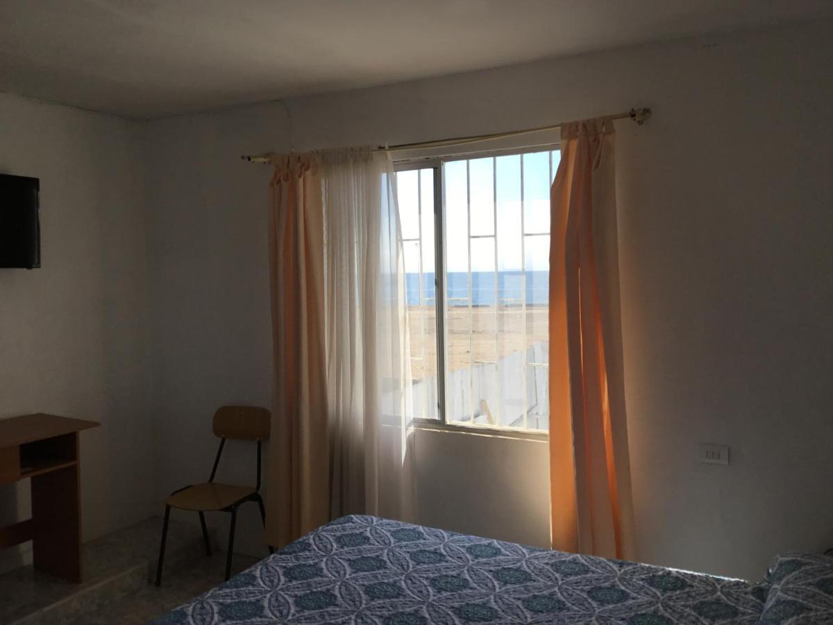 Hostal Playa Brava كالديرا المظهر الخارجي الصورة