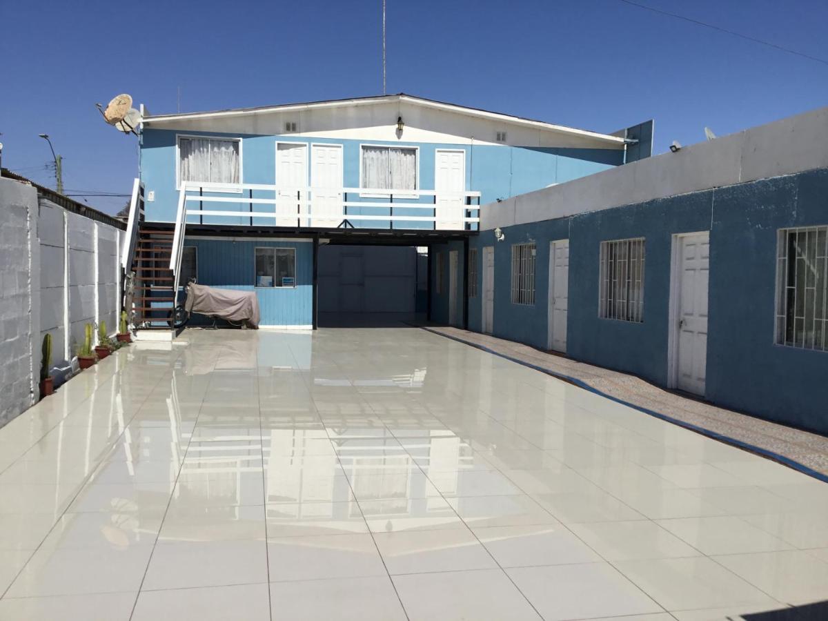 Hostal Playa Brava كالديرا المظهر الخارجي الصورة