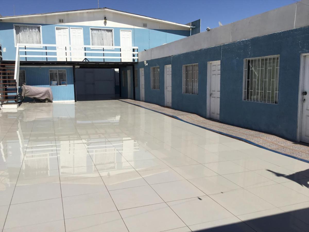 Hostal Playa Brava كالديرا المظهر الخارجي الصورة